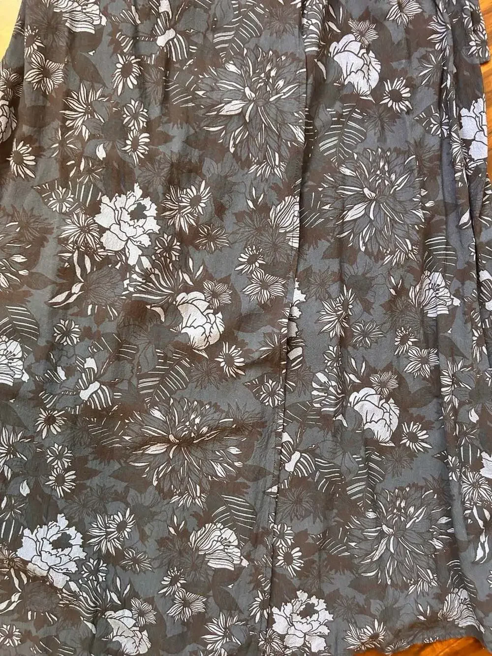 Marine Layer Emlyn Floral Wrap Midi Dress in Navy Blue size L NWOT - Picture 5 of 14